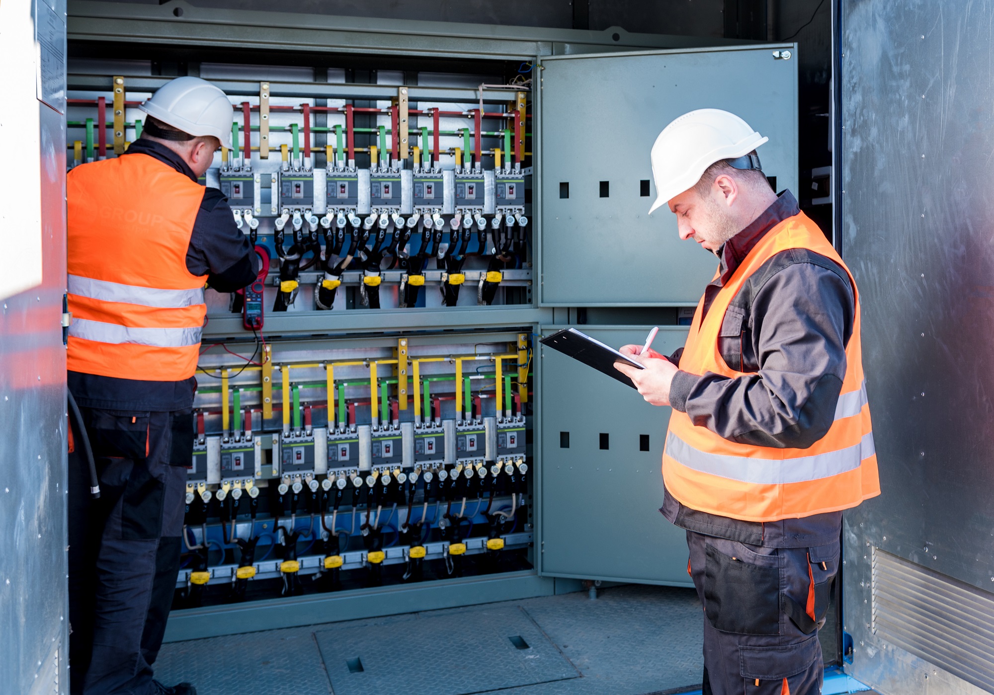 Checking,The,Operating,Voltage,Levels,Of,The,Solar,Panel,Switchgear